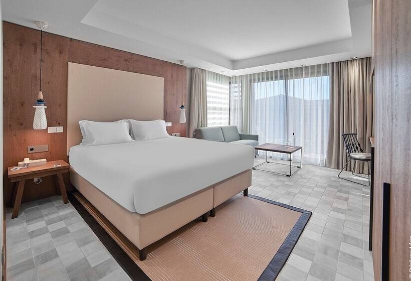 Номер Deluxe, Kube Saint Tropez