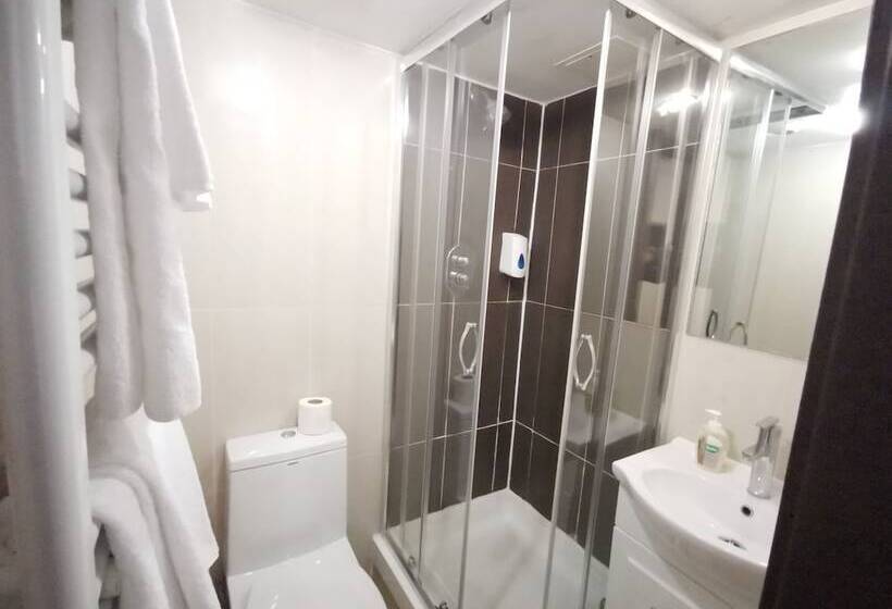 Номер Economy, The Royale Chulan Hyde Park
