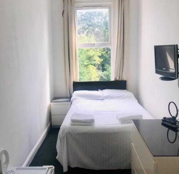 共用浴室的经济型房间, Amhurst