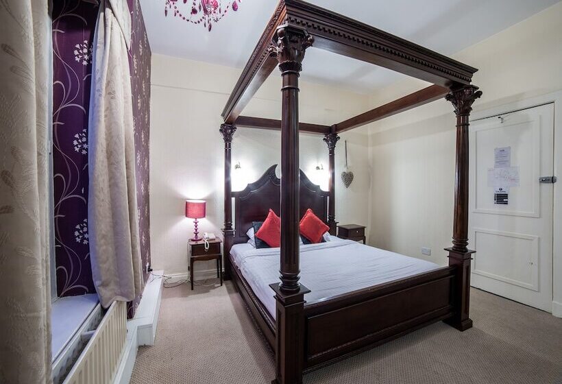 Номер Superior, George Hotel, Burslem, Stoke On Trent