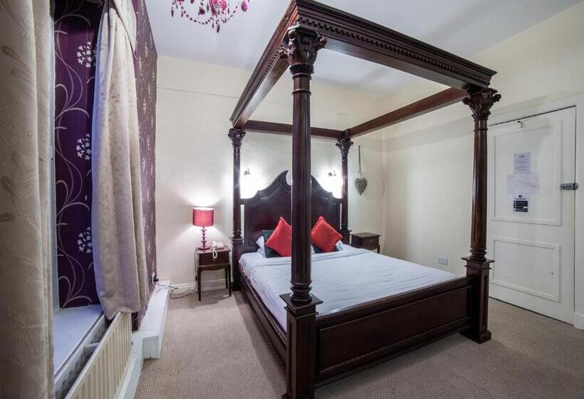 Номер Superior, George Hotel, Burslem, Stoke On Trent