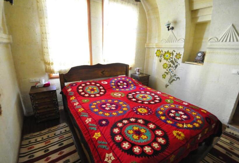 Номер Стандарт, Kismet Cave House