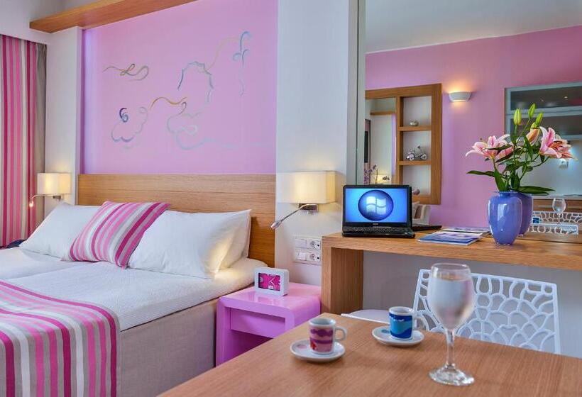 Студио Стандарт Вид на Бассейн, Ilios Beach Hotel Apartments Adults Only