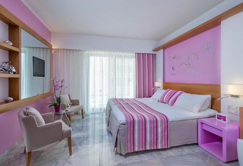 إستديو قياسى مطل على حمام السباحة, Ilios Beach Hotel Apartments Adults Only