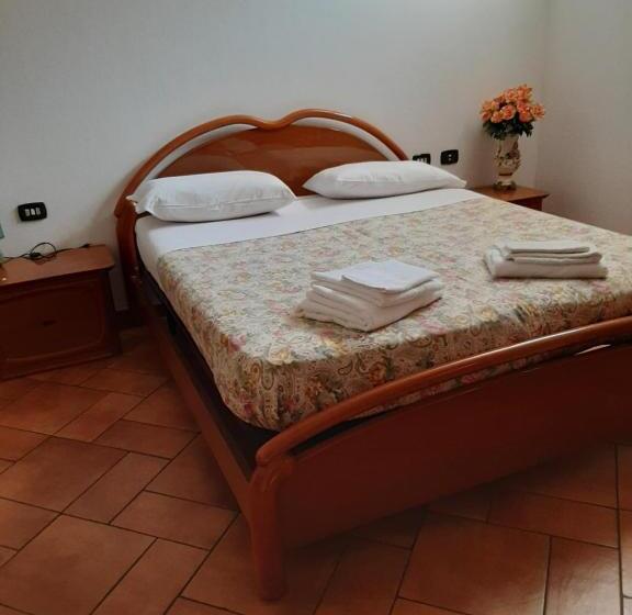 标准三人间, Casa Vacanze Da Cinzia