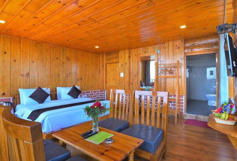 스탠다드 룸 킹사이즈 침대, La Riqueza Kanatal   Mountain View Rooms   Welcome New Year With Fresh Snowfall