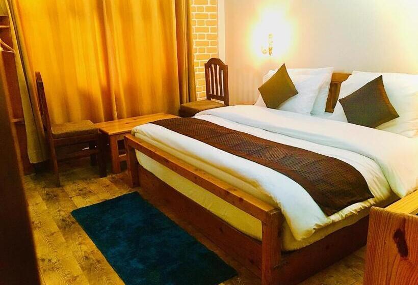 스탠다드 룸, La Riqueza Kanatal   Mountain View Rooms   Welcome New Year With Fresh Snowfall