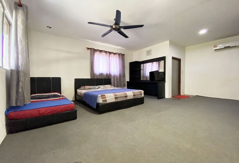Quarto Triplo Deluxe, Oyo 90317 Ambong Bay Resthouse