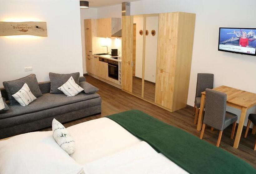 Апартаменты 1 Спальня с Балконом, Apartments Schmiedgut