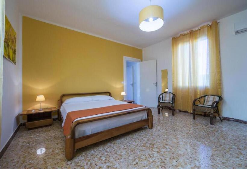 Номер Стандарт, La Casa Di Eolo