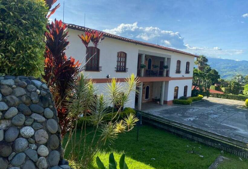 Трехместный Номер Классика, Granja Del Cafe Hotel Y Centro De Convenciones