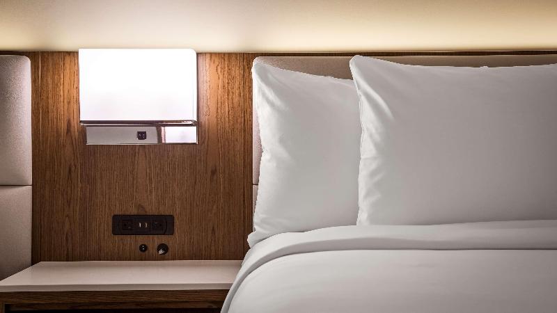 اتاق استاندارد با تخت بزرگ برای معلولان, Best Western Premier Empire State