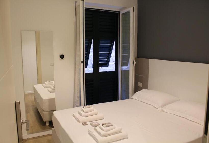 标准单人间, Albergo Augusta B&b
