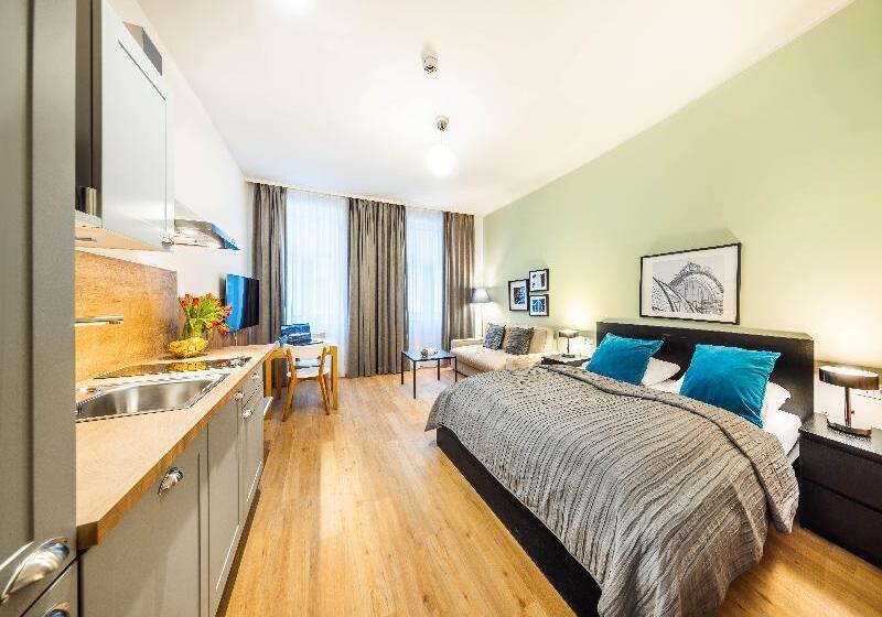 エクゼクティブワンルーム, Jimmy S Apartments Emerald