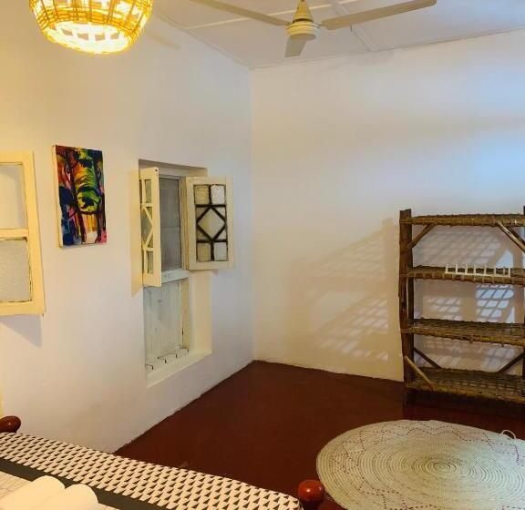 اتاق استاندارد, Zava House Stone Town