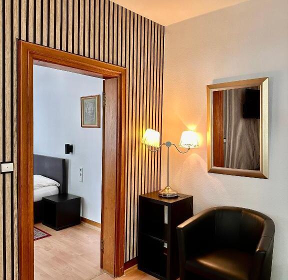 Апартаменты Economy 1 Спальня, Altstadthotel Hayk Am Rhein