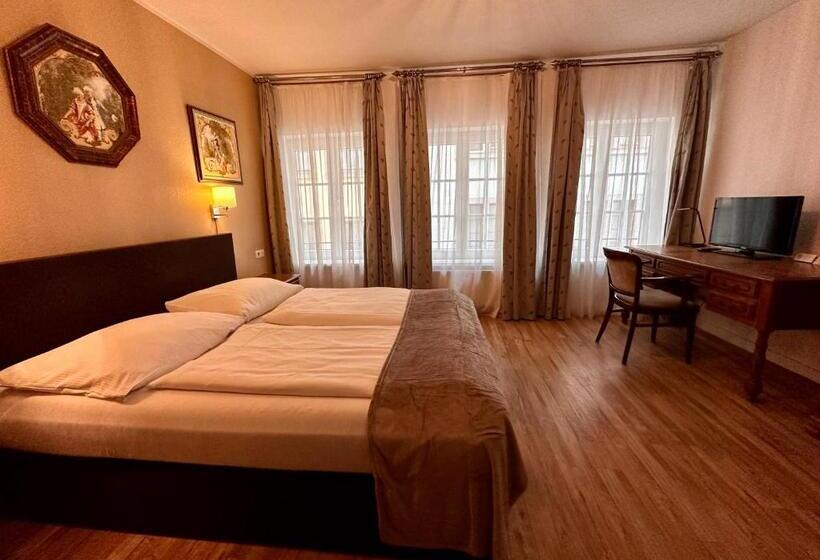 Стандартный Номер Кровать Кинг, Altstadthotel Hayk Am Rhein