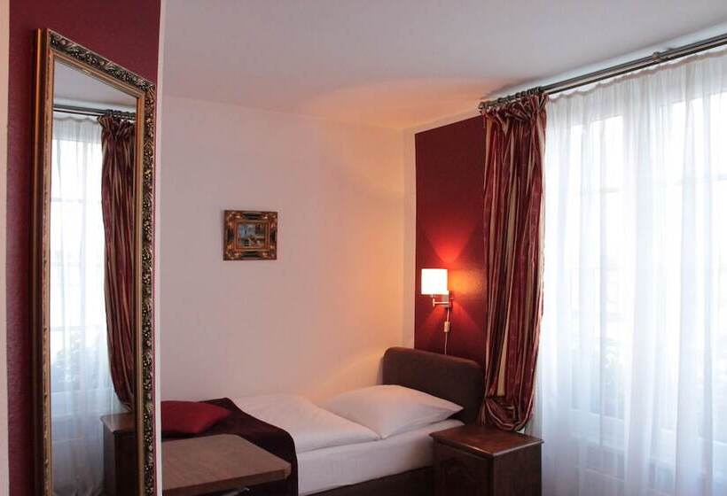 Номер Стандарт, Altstadthotel Hayk Am Rhein