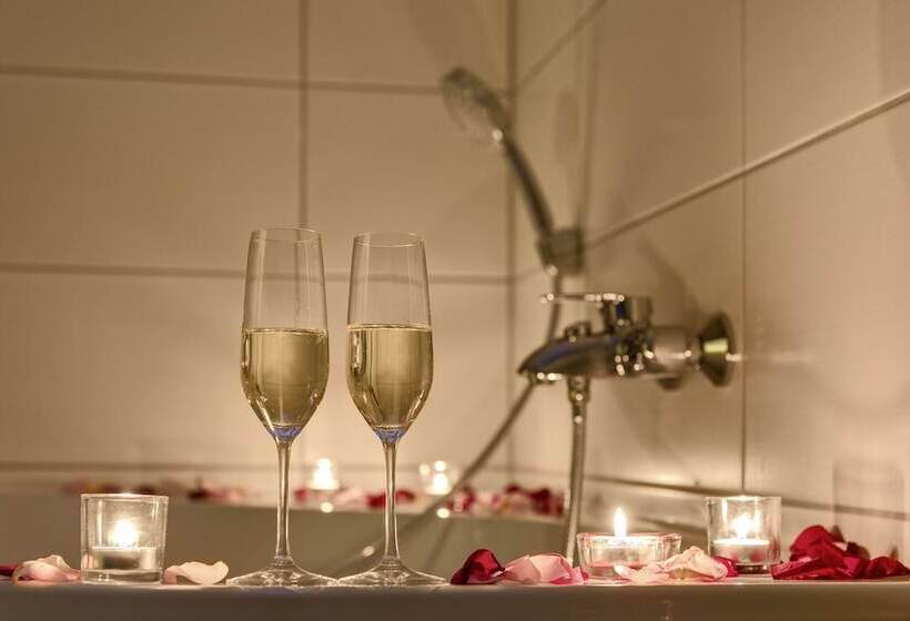 غرفة قياسية مزوَّدة بشُرفة, Aquamarin