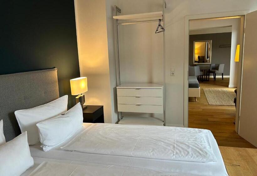 Четырехместный Номер Superior, Dk Hotel Deutscher Kaiser