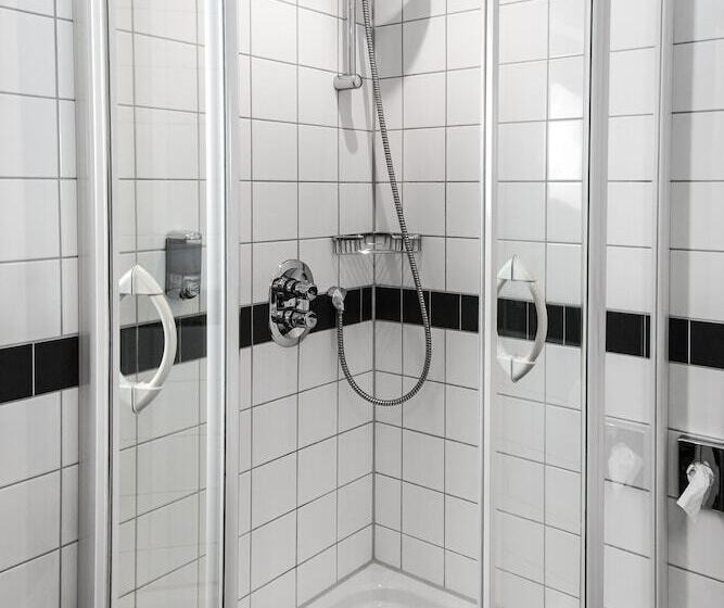 Quarto Clássico, Nickisch