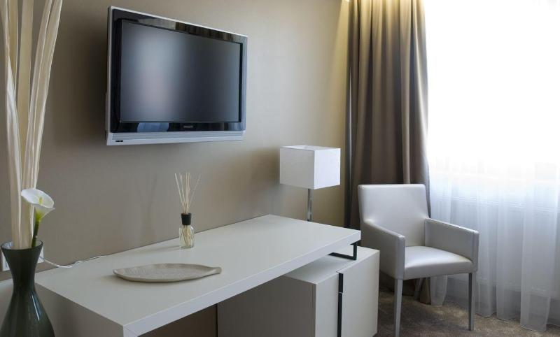 اتاق استاندارد یک نفره, Pearl Design Hotel   Frankfurt City