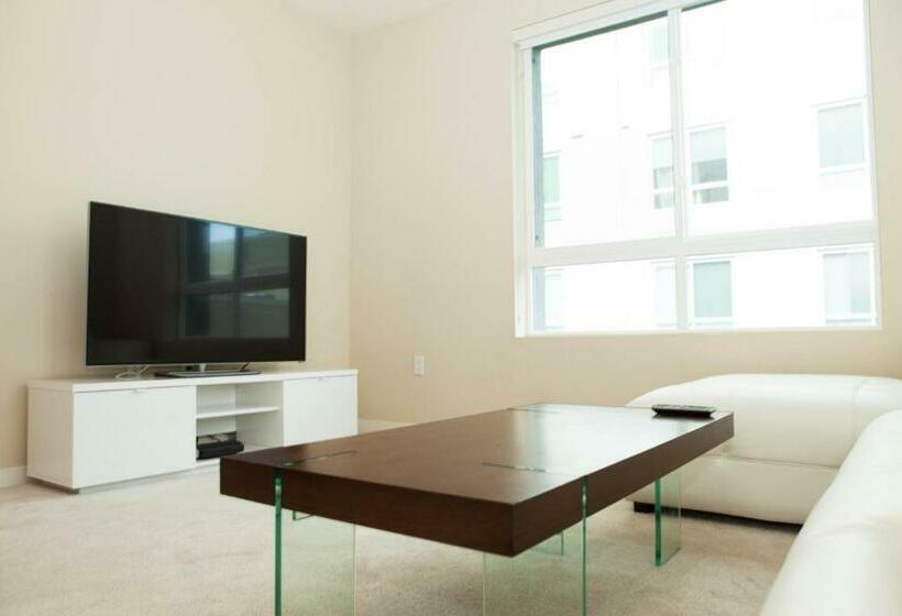 침실 1개 아파트, Central Apartment