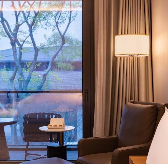 Classic room with balcony, Gran Melia Chengdu