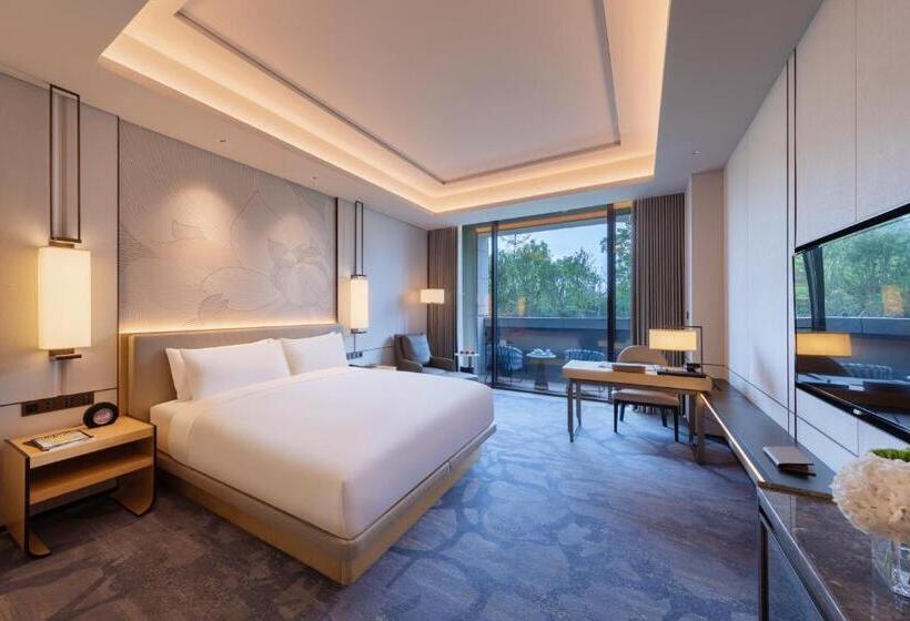 اتاق پریمیوم با چشم‌انداز باغ, Gran Melia Chengdu