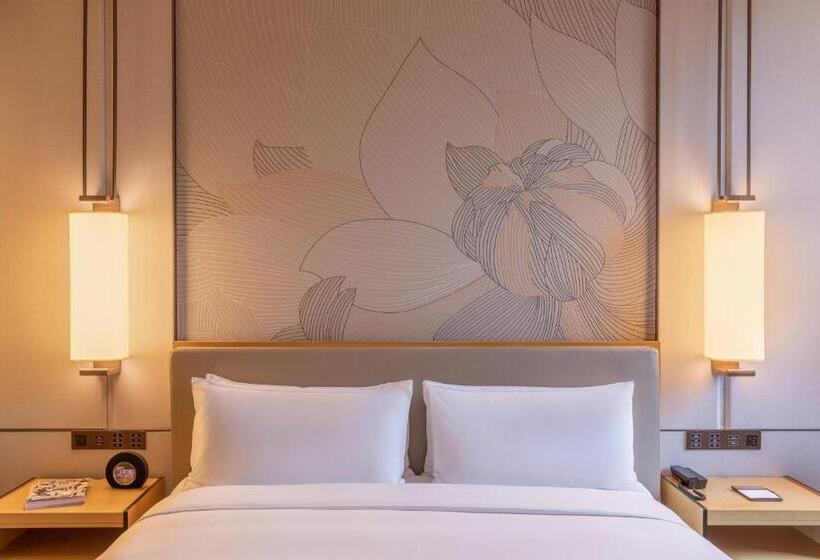اتاق استاندارد با بالکن, Gran Melia Chengdu