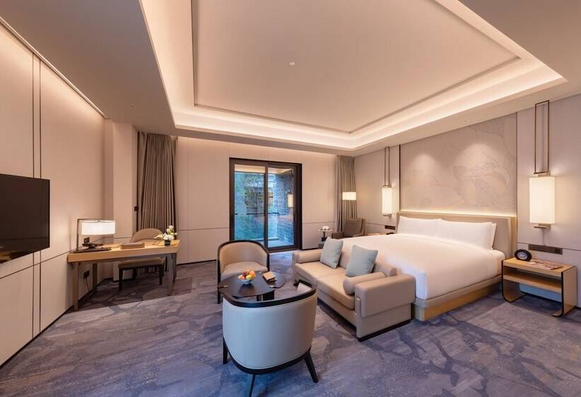 سوییت جونیور, Gran Melia Chengdu