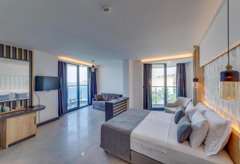 Полулюкс с Балконом, Signature Blue Resort Kuşadası