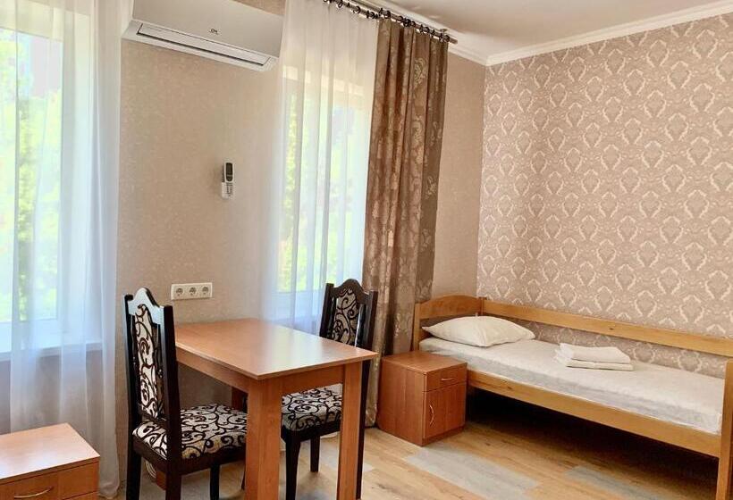 클래식 4인 룸, мини гостиница три коня
