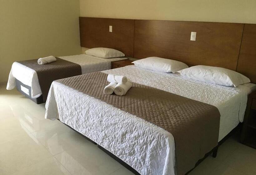 스탠다드 트리플 룸, Campos Altos Palace