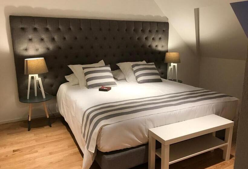 Семейный Номер, L’auberge De Mézières