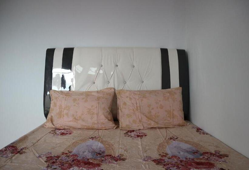 Номер Deluxe, Oyo Life 2670 Aline Kost
