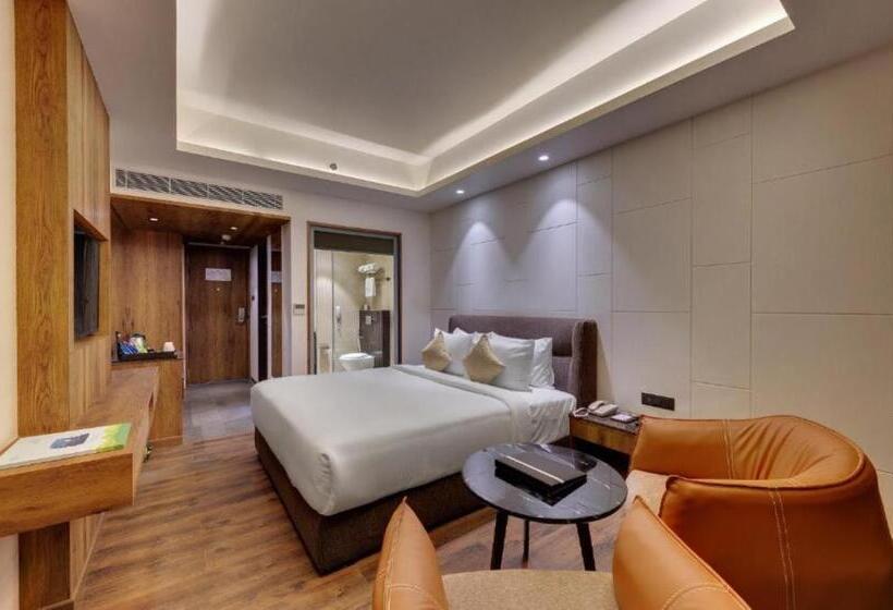 标准间, The Fern Royal Farm Resort Anjar