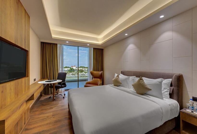 俱乐部房间, The Fern Royal Farm Resort Anjar