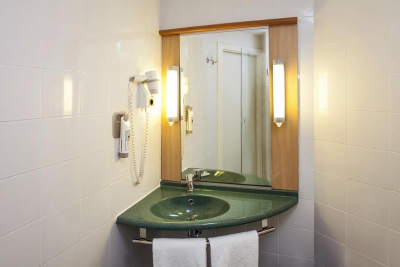 اتاق استاندارد, B&b Hotel Barcelona Mataro