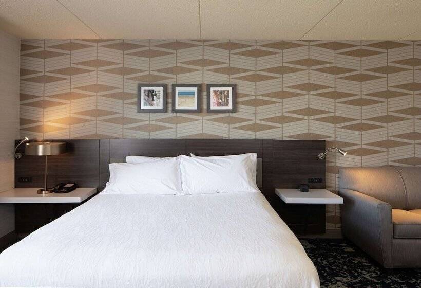 Номер Стандарт Адаптированный для Инвалидов, Hilton Garden Inn Freeport Downtown