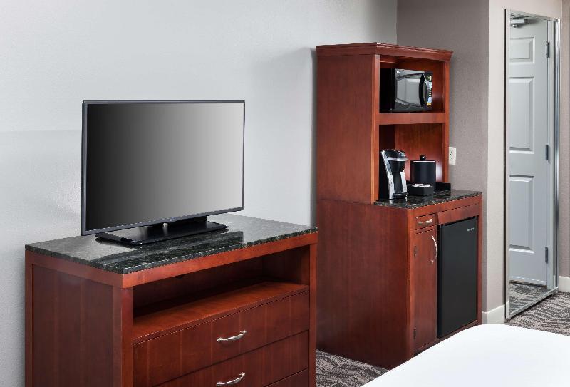 חדר סטנדרט עם מיטת קינג, Hilton Garden Inn Tucson Airport