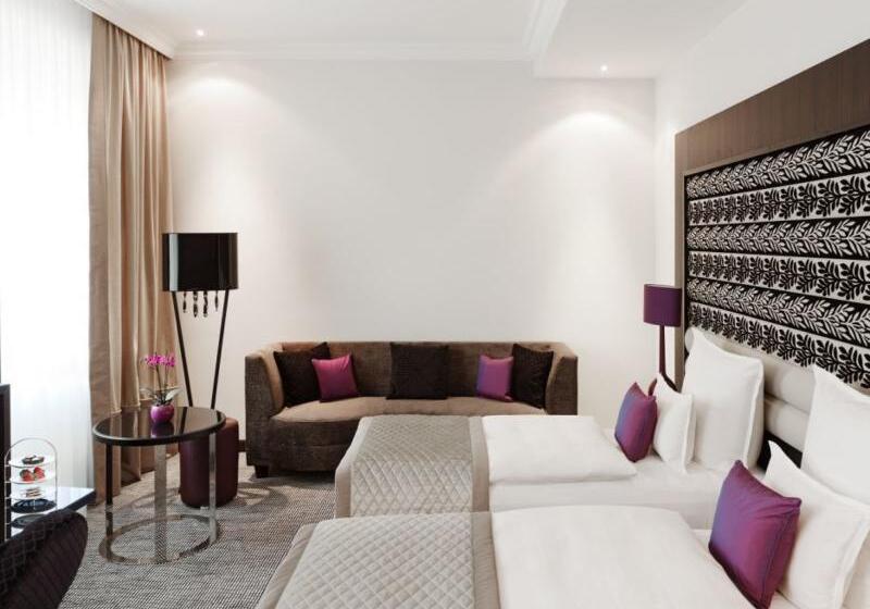Номер Deluxe, Steigenberger Icon Grandhotel Handelshof Leipzig