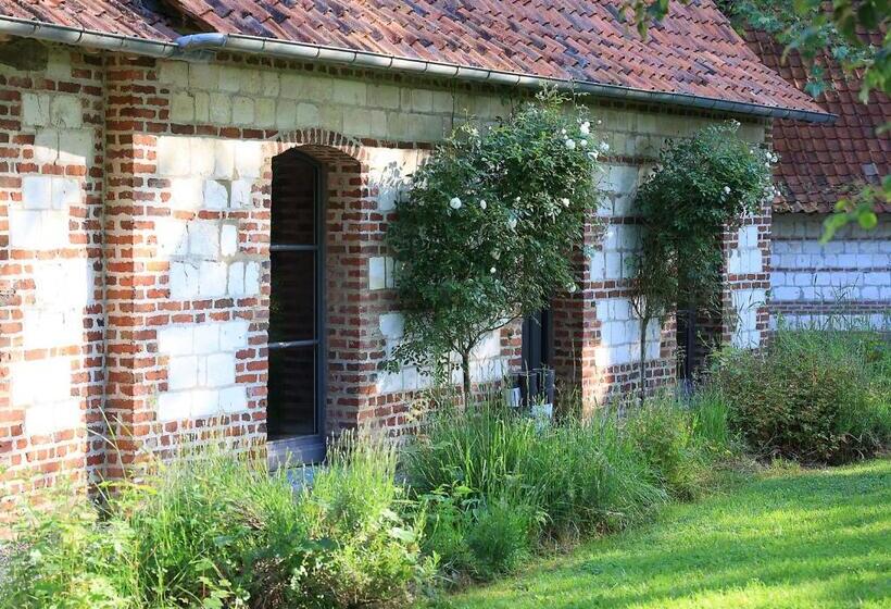 Номер Стандарт Вид на Сад, Domaine De Fresnoy