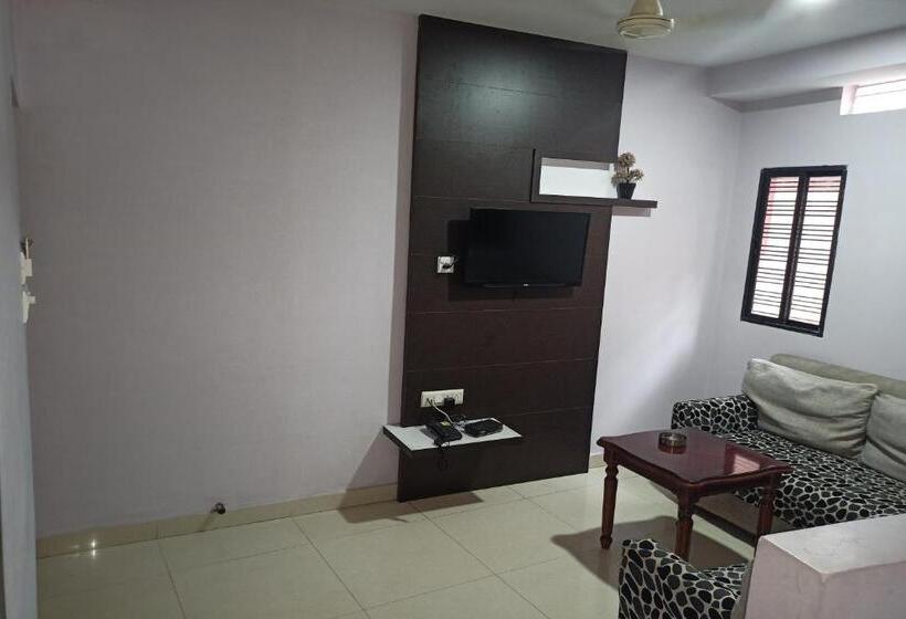 Королевский Люкс, Jmd International Katihar