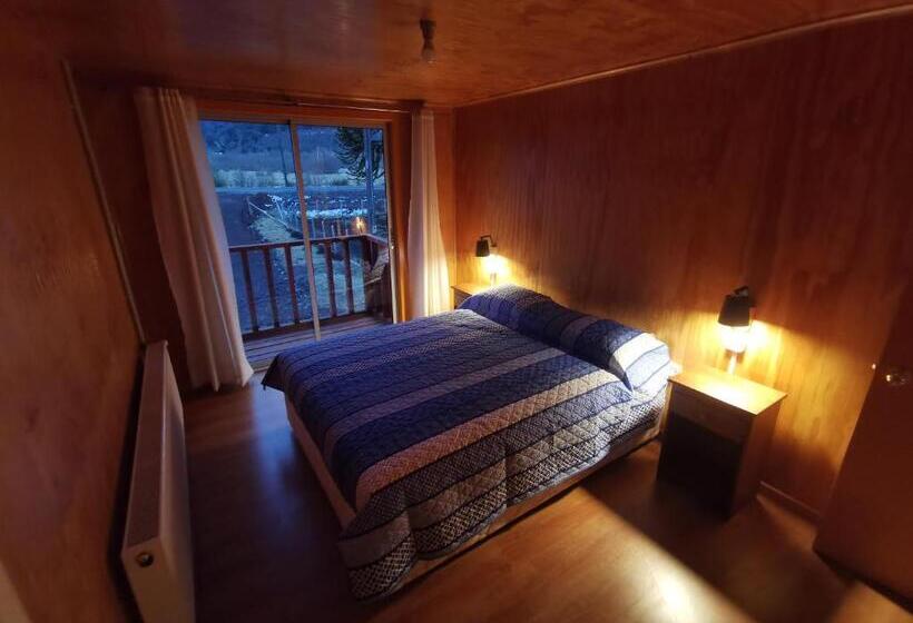 Номер Стандарт с Балконом, Hostal Piedra Santa