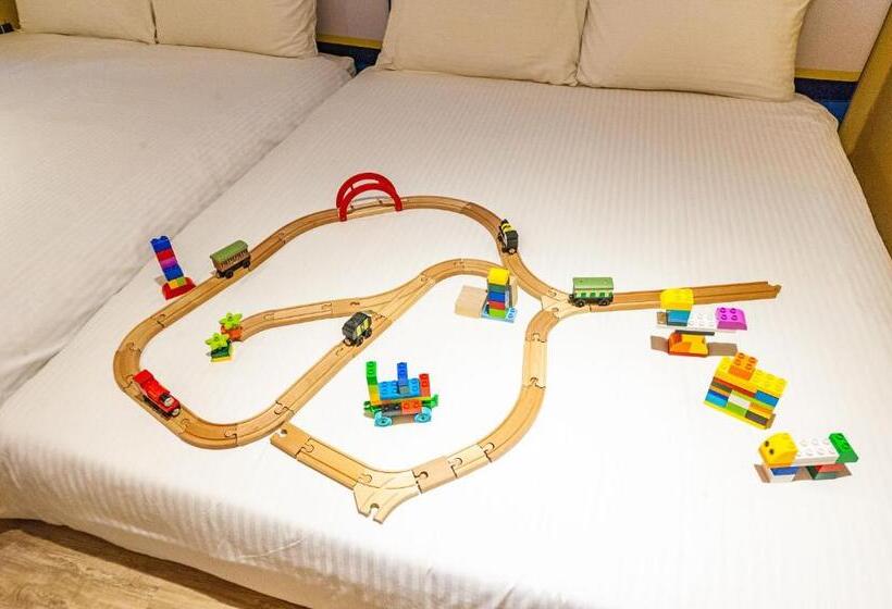 اتاق استاندارد چهار تخته, 閣樂親子旅宿kids Fun