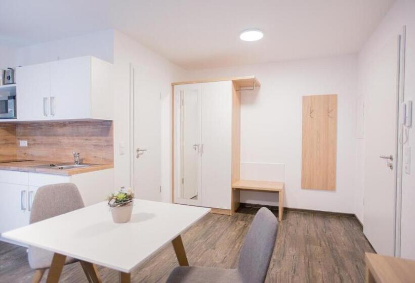 Номер Стандарт Индивидуальный с Балконом, Schoko Apartments