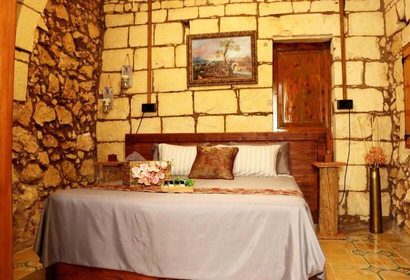 اتاق استاندارد با تخت بزرگ, Il Bàrraġ Farmhouse B&b   Gozo Traditional Hospitality