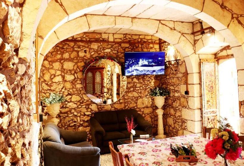 اتاق لوکس, Il Bàrraġ Farmhouse B&b   Gozo Traditional Hospitality