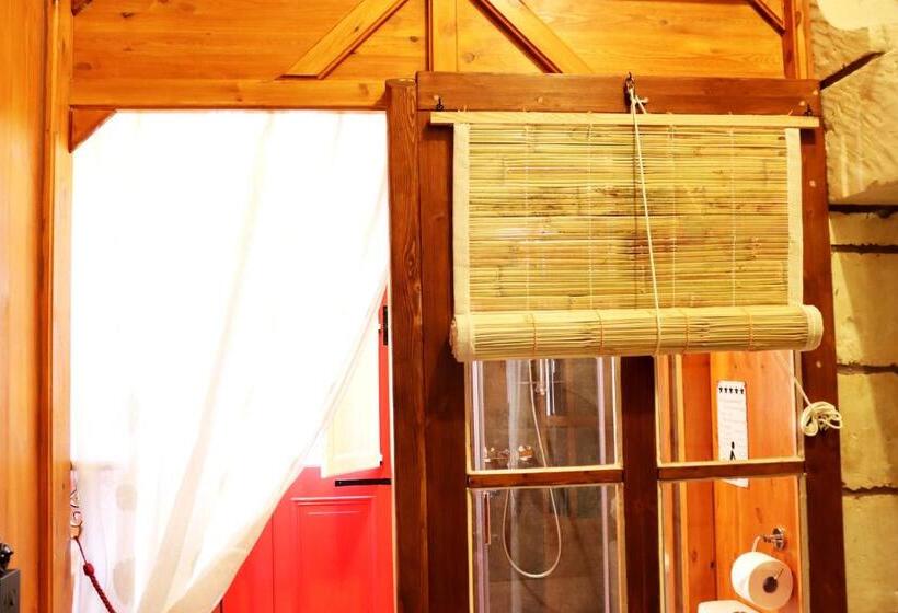 اتاق لوکس, Il Bàrraġ Farmhouse B&b   Gozo Traditional Hospitality